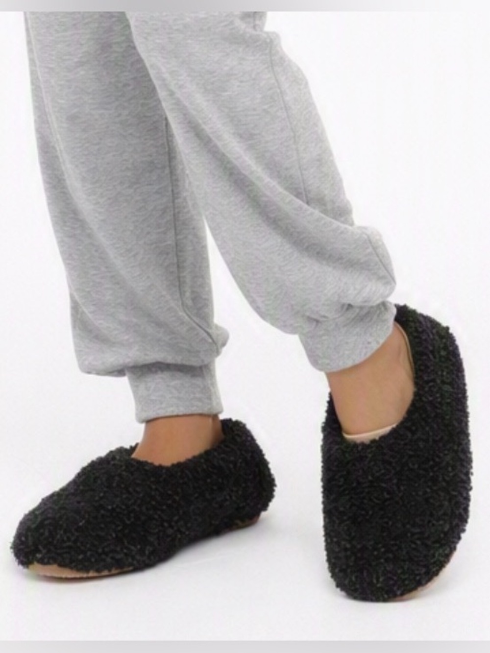 Women’s Slip On Sherpa Lined Slippers in Charcoal Sz M